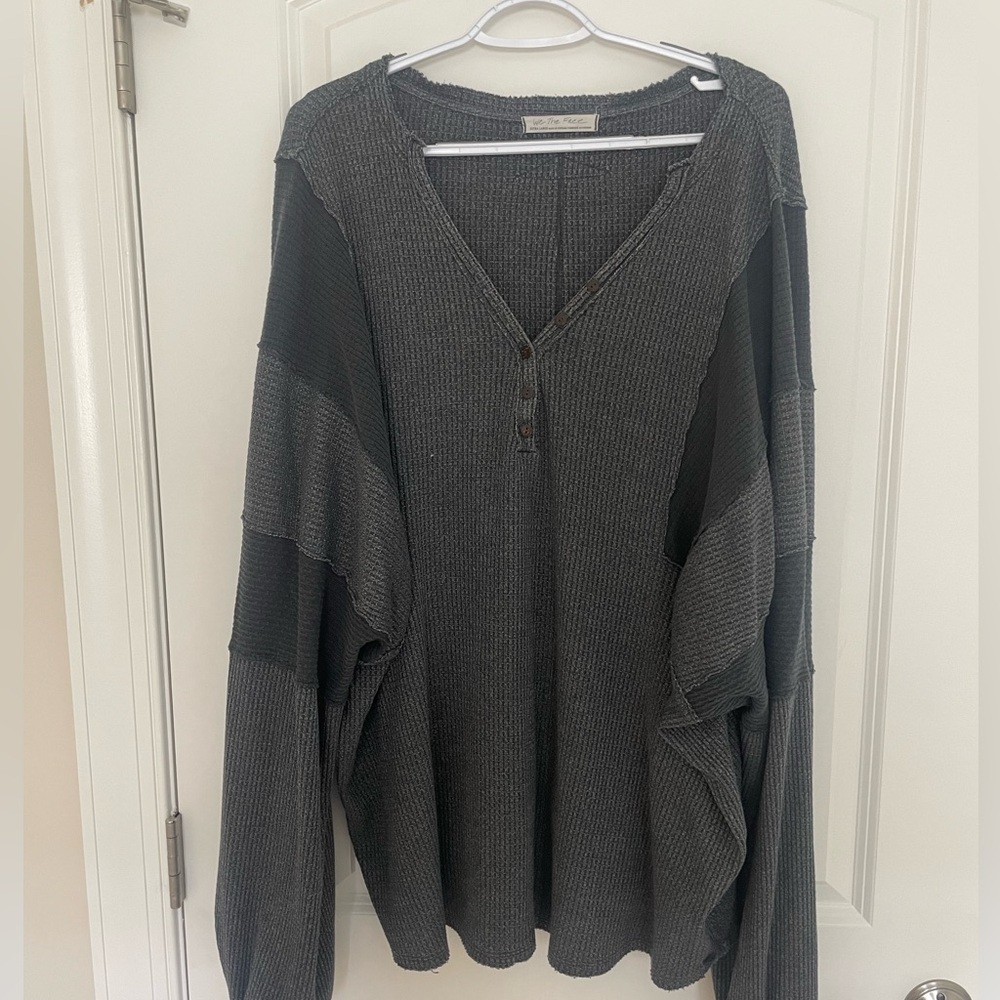 FREE PEOPLE SWEATER